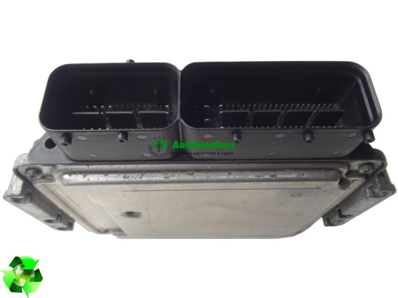 Hyundai I30 1.6 Engine Control Unit ECU 39106-2A710 Genuine 2010 (1) Hyundai I30 1.6 Engine Control Unit ECU 39106-2A710 Genuine 2010