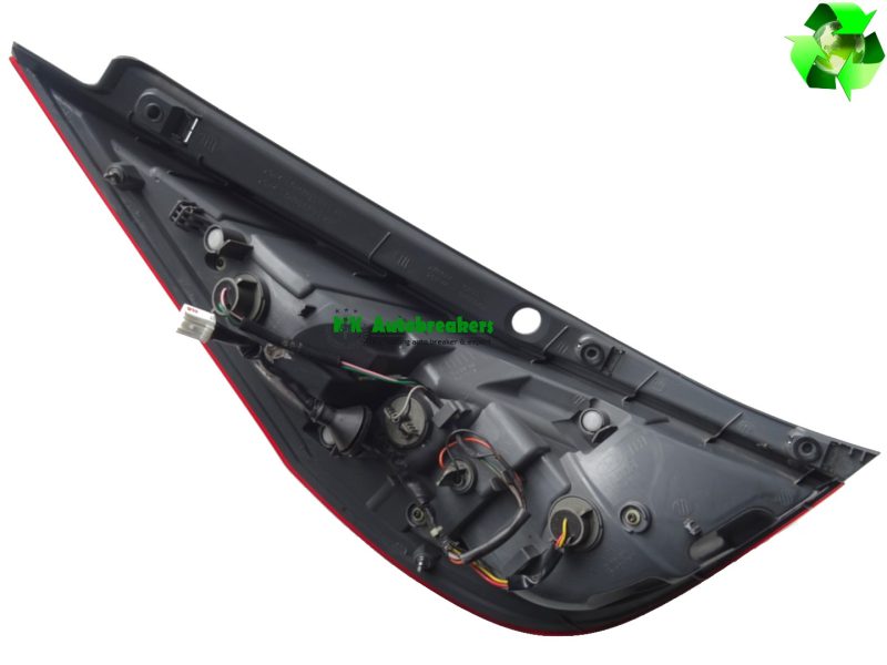 Hyundai I30 Rear Light Complete Right 924022R010 Genuine 2010