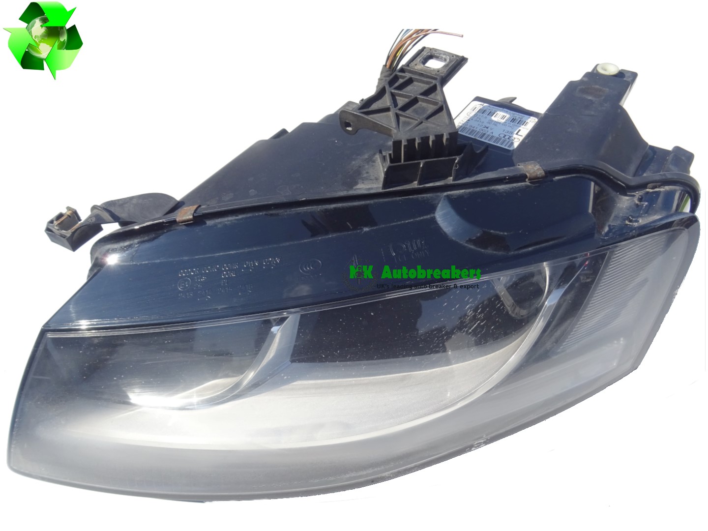 Audi A4 Headlight Left 8K0941003A MK Autobreakers Ltd