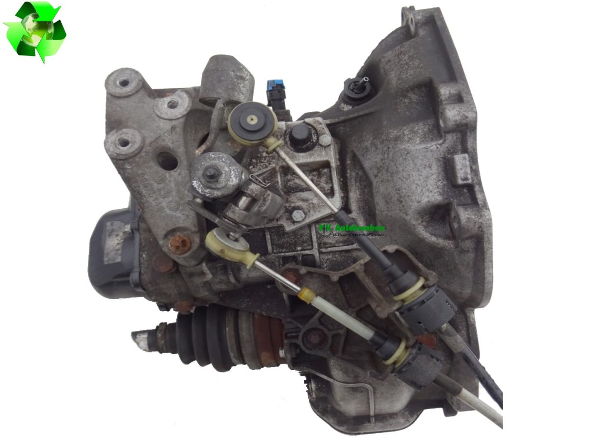 Vauxhall Zafira 1.8 Gearbox Manual 55565110 Genuine 2013?
