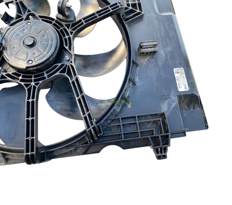 Nissan juke 16 engine cooling fan 21480ba60b genuine 2016 2 | mk autobreakers ltd Nissan Juke Engine Cooling Fan bab Genuine