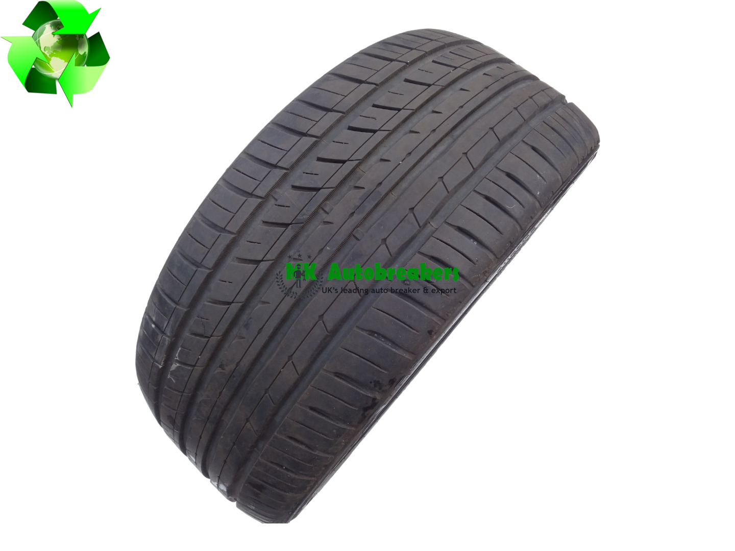 225/40/18 JINYU YU63 92W 6.3MM TREAD