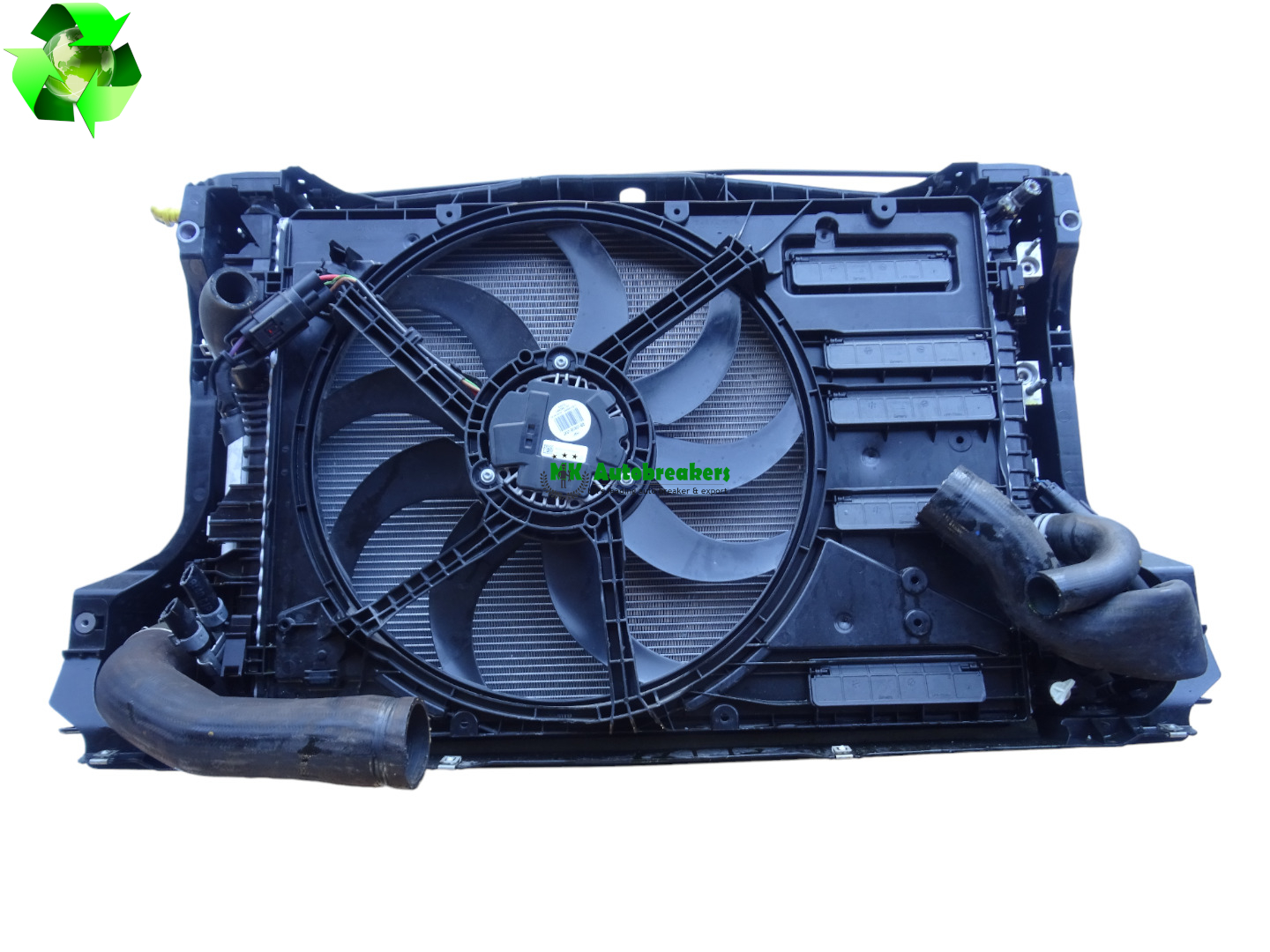 Ford Focus Radiator Pack JX61-8005-BD Complete Genuine 2019 (2)