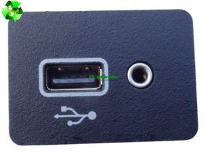 Nissan Qashqai USB Port Audio Jack 284H35FA0C Genuine 2019