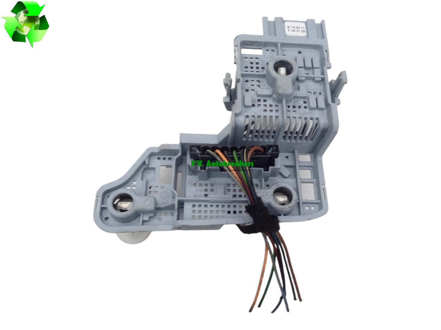 thumbnail image 2 of Genuine Mercedes W204 Rear Right Tail Light Cluster Bulb Holder. Part Number A2048202577. Later Type, New. 2 of 4