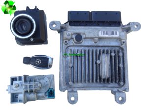 Mercedes C-Class Engine Control Unit Kit A6519007500 Genuine 2012