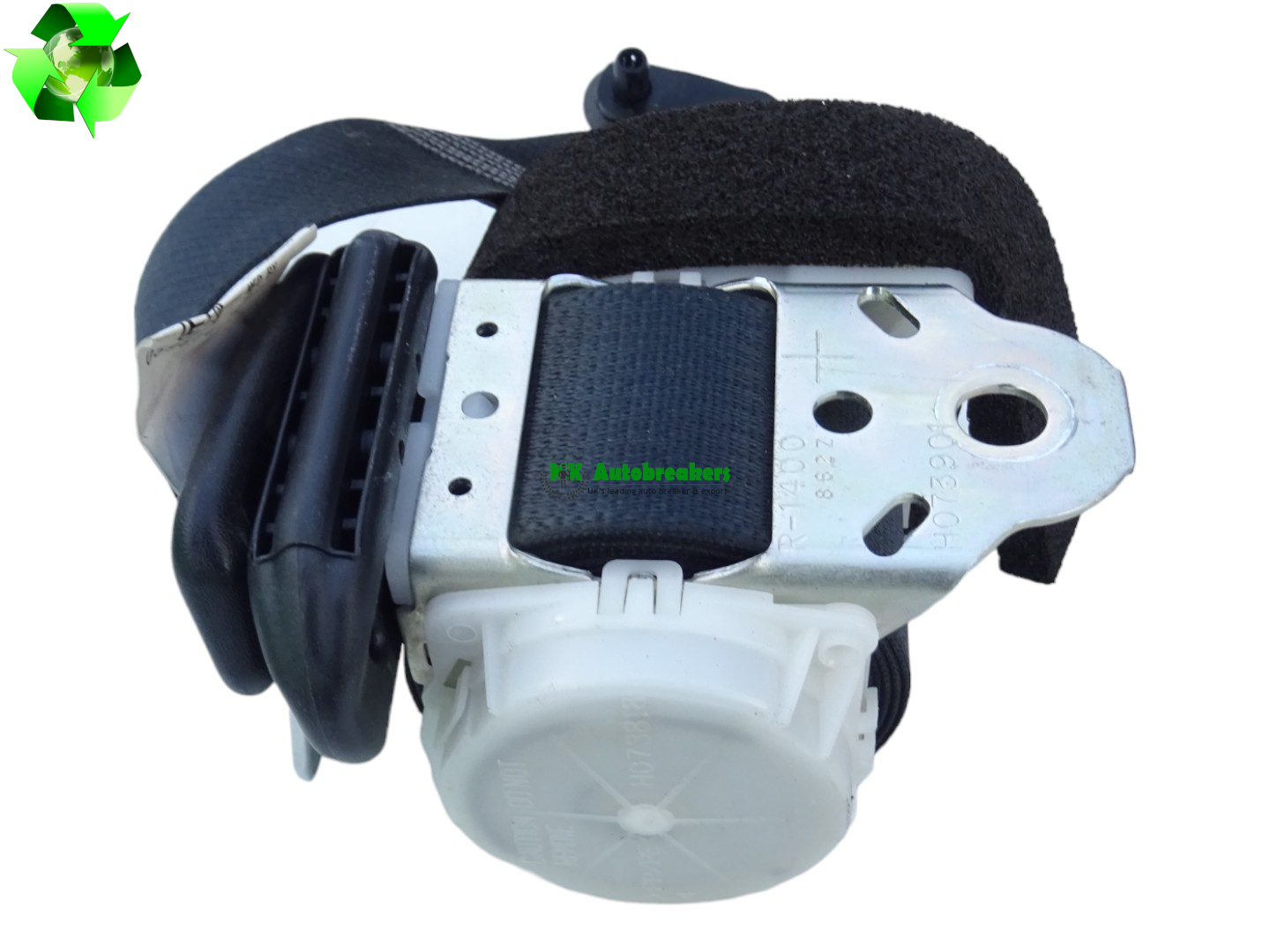 Toyota Yaris Seatbelt 733600D200 Rear Right Genuine 2014