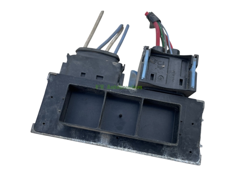 Renault Trafic Glow Plug Relay 8200558438 Genuine 2017