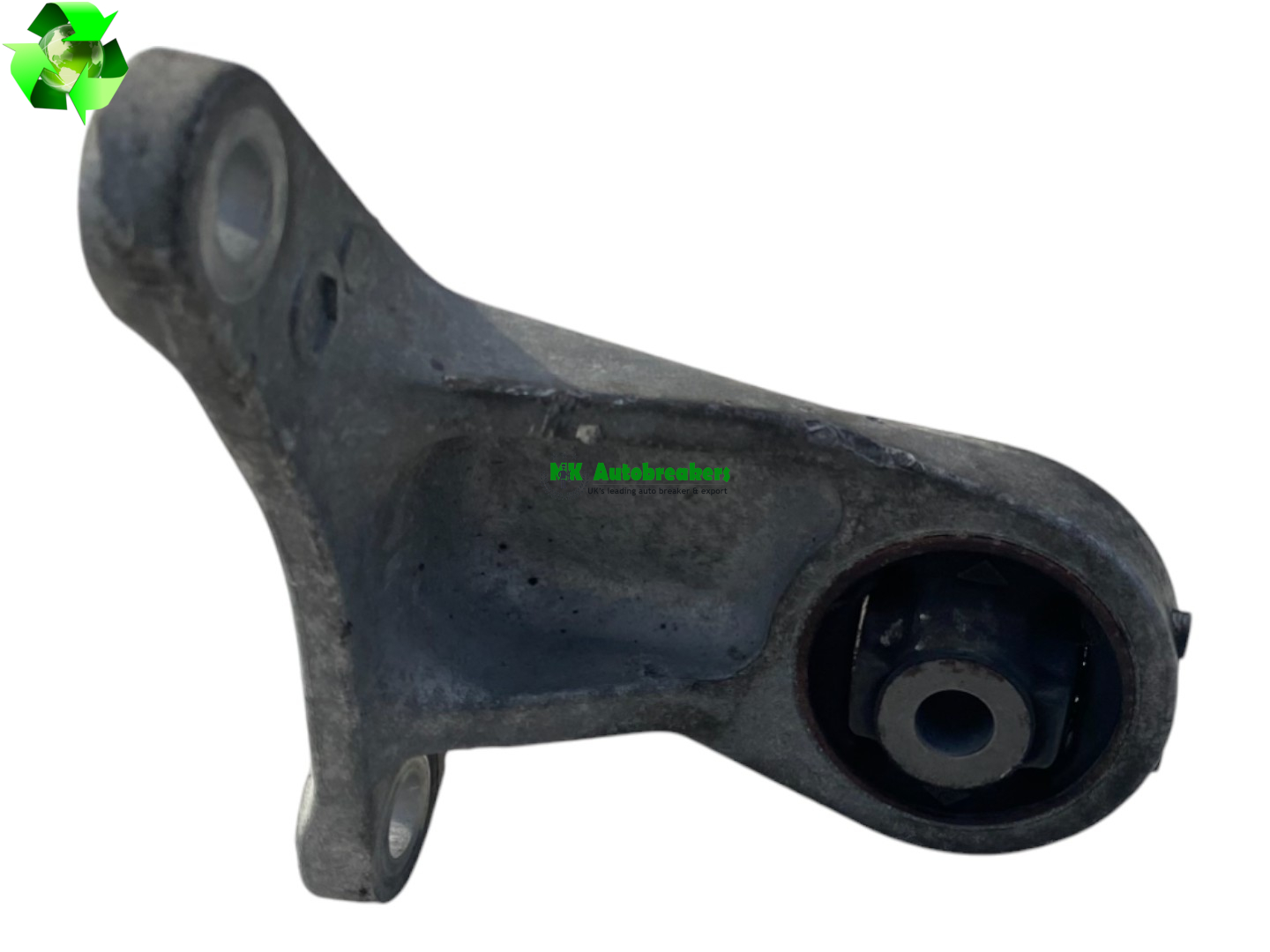 Genuine Mitsubishi Outlander Rear Differential Mount Bracket – Right Side, PHEV 2014-2020 (3517A092)