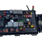 Vauxhall Astra Engine Bay Fuse Box 13302309 Genuine 2011