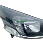 Vauxhall Vivaro Headlight 260101200R Right Genuine 2016