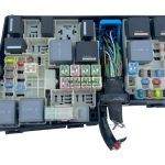 Ford Focus Fuse Relay Box AV6T-14A067-AC Genuine 2012
