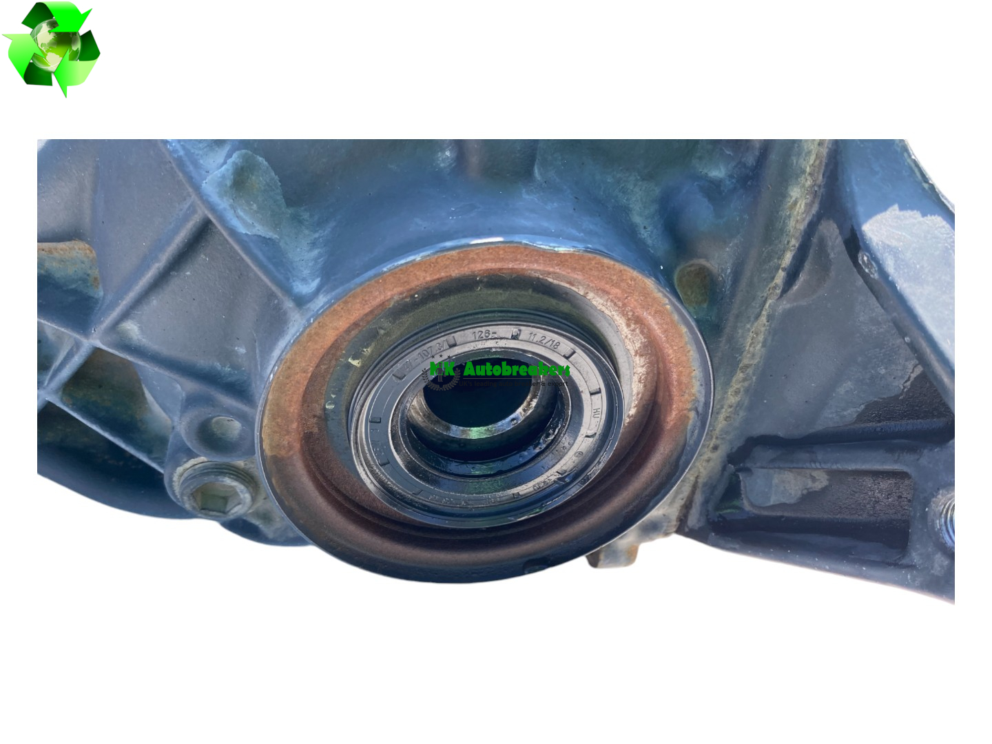 Mercedes E-Class Rear Differential A2123509214 Coupe Genuine 2017