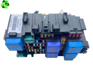 Nissan Juke Fuse Relay Box 243805499R Genuine 2021