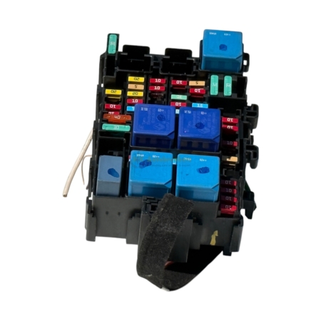 Nissan Juke Fuse Relay Box 243805499R Genuine 2021