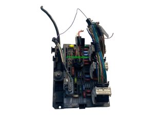 Citroen Peugeot Engine Bay Fuse Box 966700480 Genuine 2015