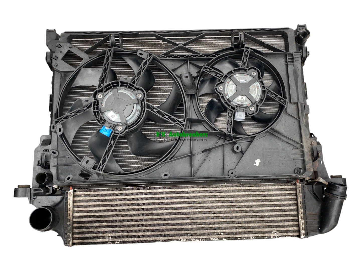 thumbnail image 2 of Aftermarket Radiator For Renault Trafic 2.0 DCi – Replaces 214106419R, CR2637000P 2 of 5