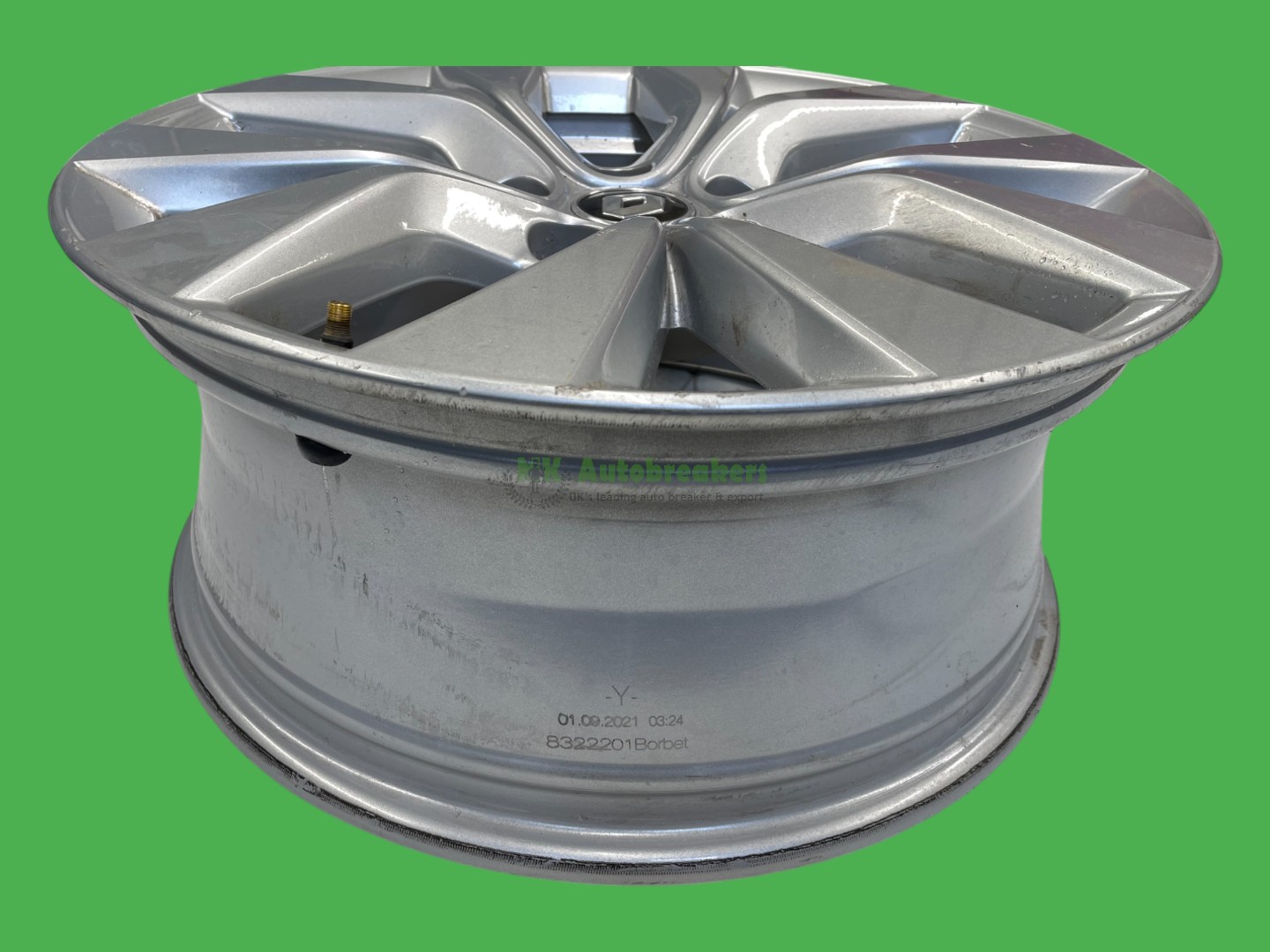 Renault Captur Alloy Wheel 403002111R 7JX17 Genuine 2021