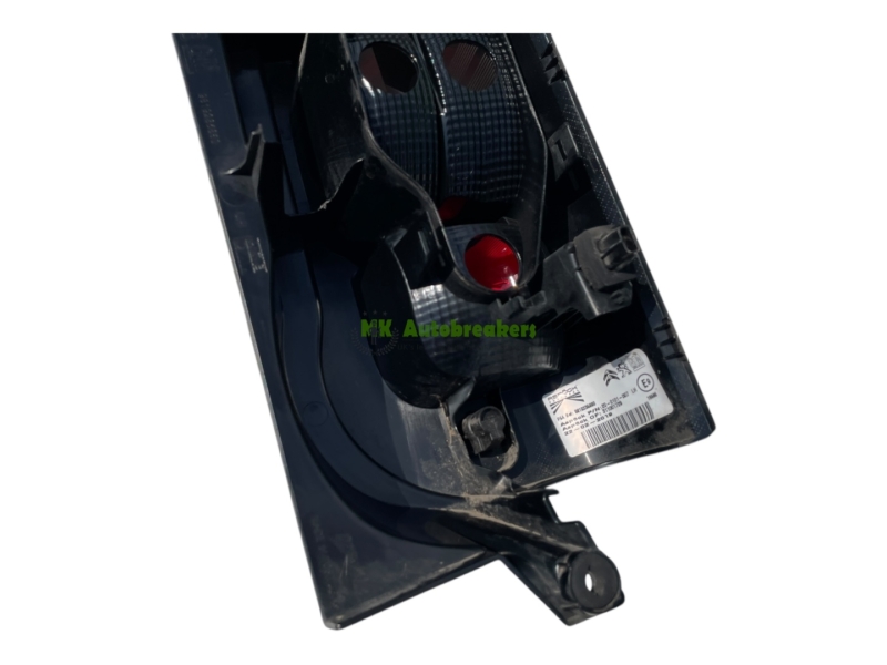 Combo Berlingo Partner Rear Light 9819235880 Left Genuine 2019