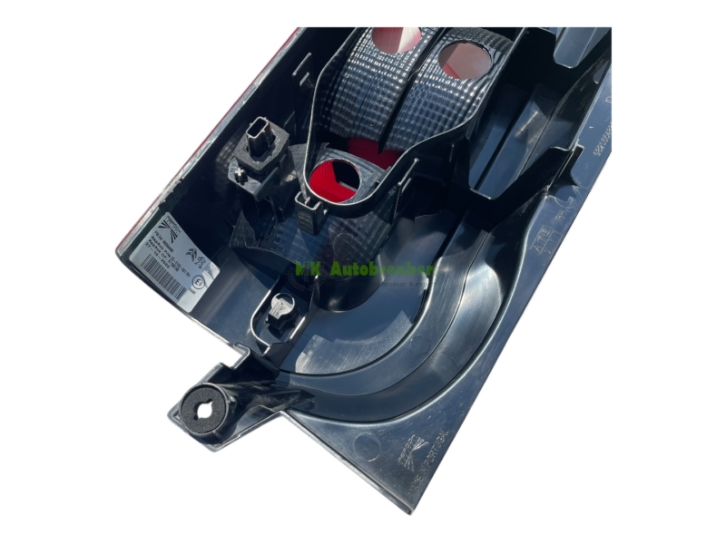 Combo Berlingo Partner Rear Light 9820554880 Right Genuine 2019