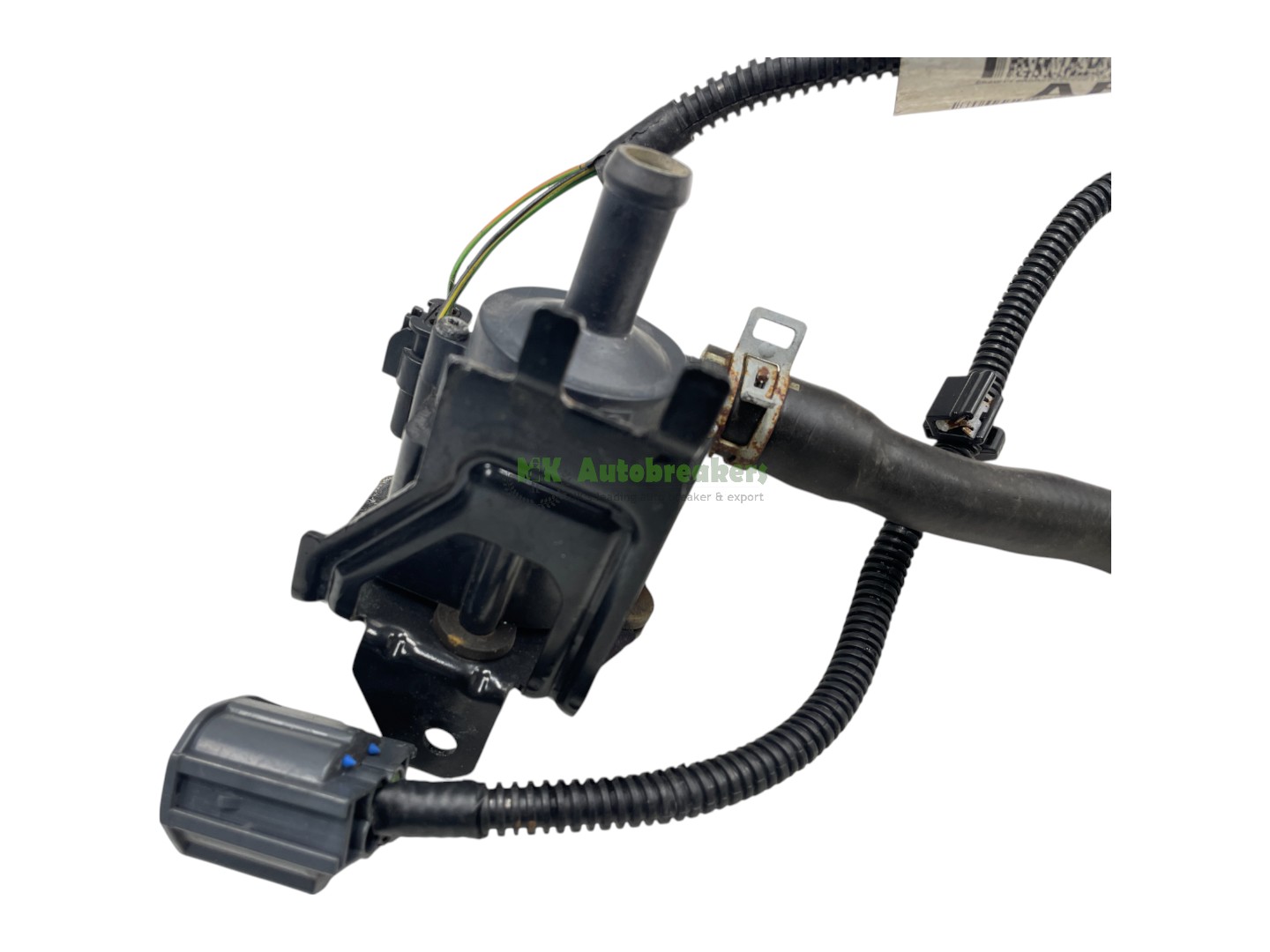 Ford Focus Water Pump CM5G-8C419-AA Genuine 2015