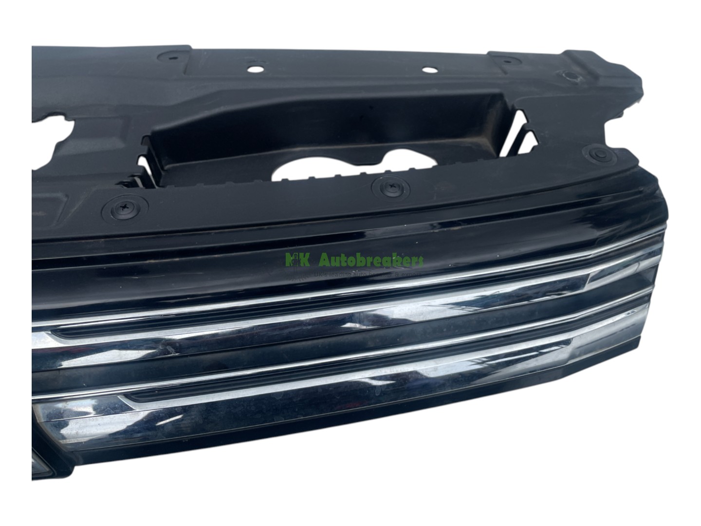 Mitsubishi Outlander Radiator Bumper Grille 7450A643 Genuine 2015