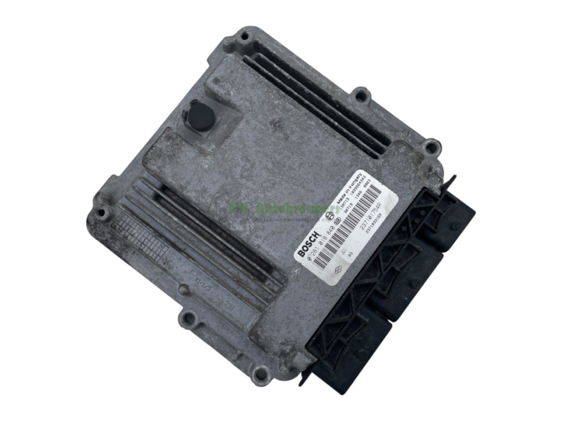 Renault Trafic 2.0 Engine Control Module 237101754R ECU Genuine 2013