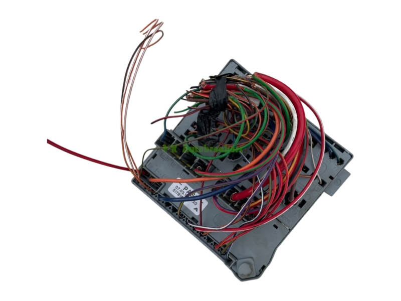 Fiat 500 Engine Bay Fuse Box 51781452 Genuine 2012