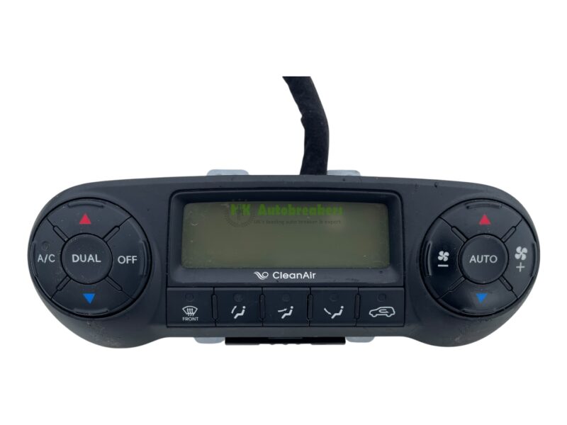 Hyundai ix35 ac control switch 972502y601 genuine 2012