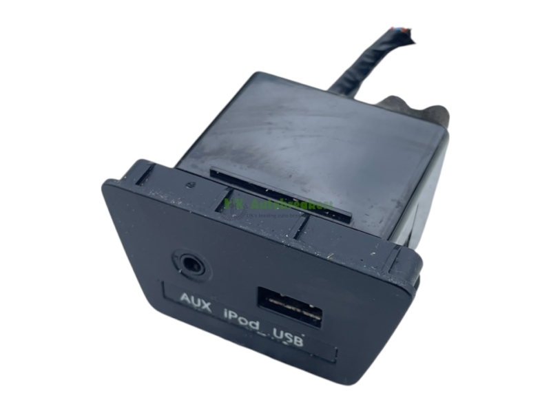 Hyundai IX35 USB Socket Connector 2S500TAN Genuine 2012