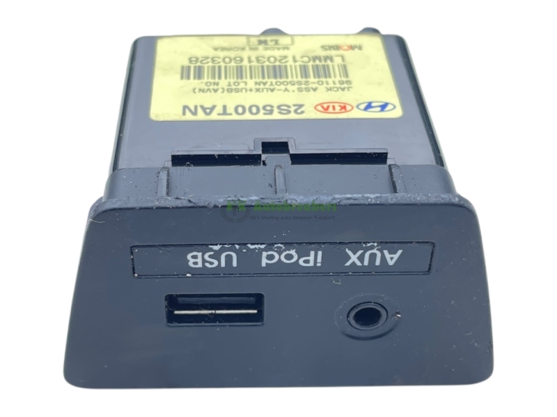 Hyundai IX35 USB Socket Connector 2S500TAN Genuine 2012