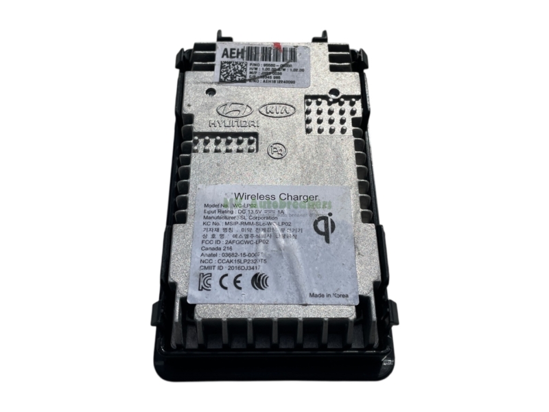 Hyundai Ioniq Wireless Phone Charging Unit 9556002000 Genuine 2018
