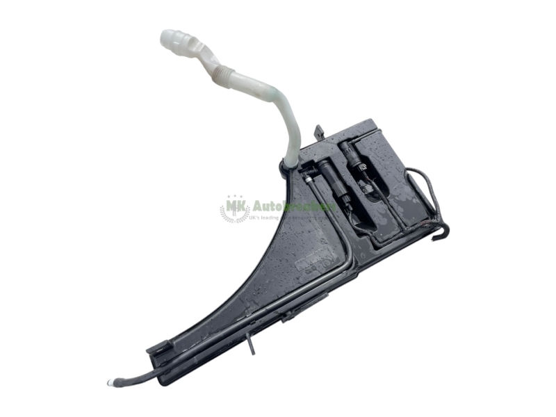 Maserati Ghibli M157 Windscreen Washer Bottle 670001648 Genuine 2015