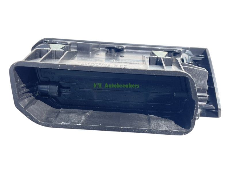 Peugeot 308 Dashboard Air Vent 1303823XZD Right Genuine 2018
