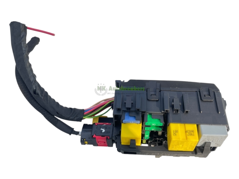 Peugeot 308 Fuse Relay Box 9806192580 Genuine 2018