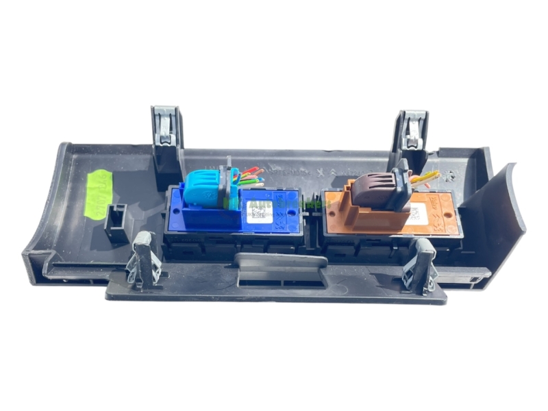 Peugeot 308 Traction Switch Panel 9678382077 Genuine 2018