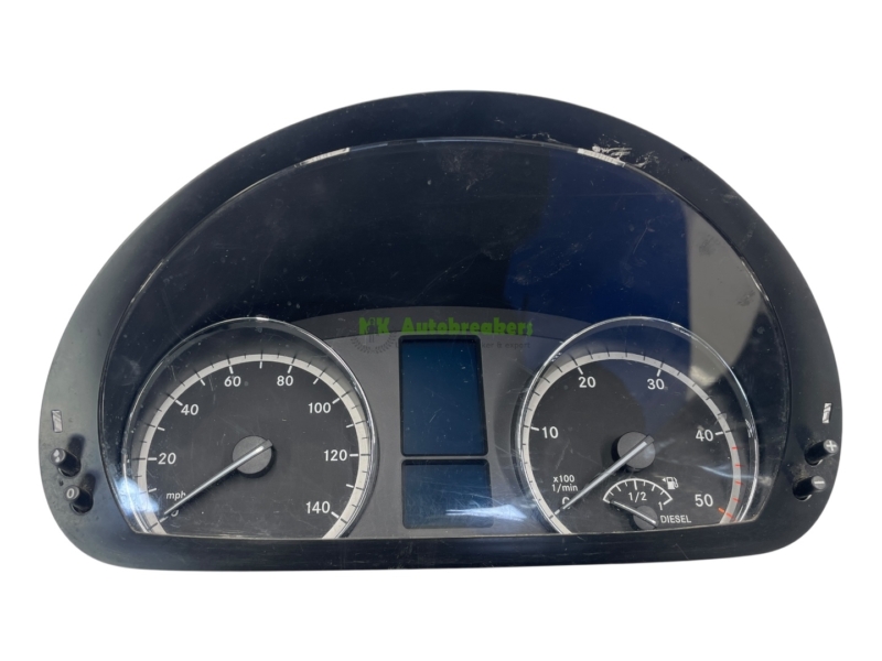 Mercedes Vito Speedometer Instrument Cluster A6399005101 Genuine 2014