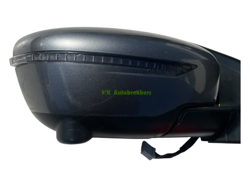 Nissan Qashqai Wing Mirror 96301HV09A Right Genuine 2018