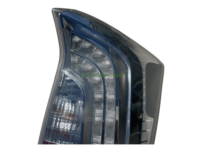 Toyota Prius Rear Light 8155147210 Right Genuine 2014
