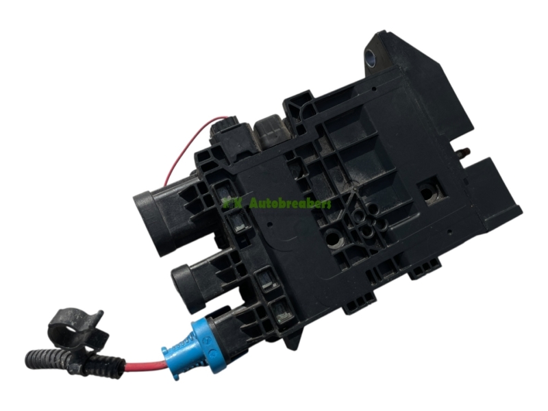 Vivaro Trafic Battery Terminal Fuse 243501820R Genuine 2017