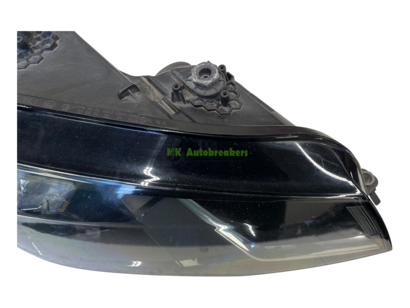 Volkswagen Caddy Headlight 2K2941016B Right Genuine 2018Volkswagen Caddy Headlight 2K2941016B Right Genuine 2018