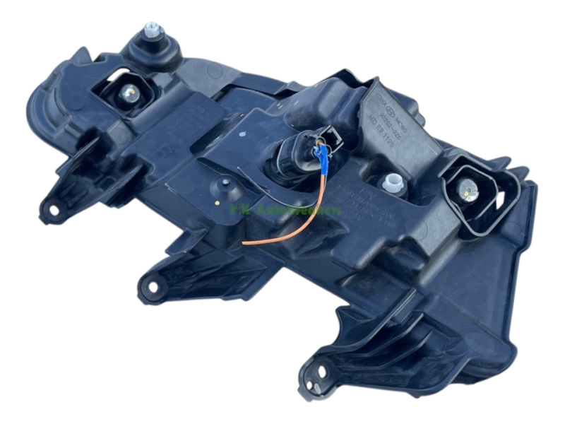 Hyundai I40 Fog Light 92202-3Z5 Right Genuine 2018