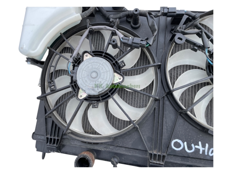 Mitsubishi Outlander Radiator Rad Pack 1350A898 2.0 Genuine 2015