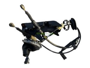 Nissan Juke Gearshift Selector & Cable 341011KG0B Genuine 2015