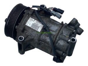 Renault Captur AC Compressor Pump 926003358R Genuine 2019