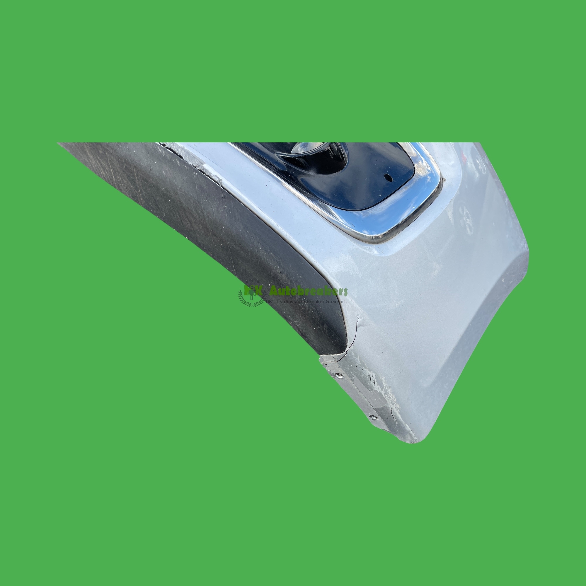 Front Bumper Complete Kia Ceed 86511A2600 in SPARKLING SILVER 2016