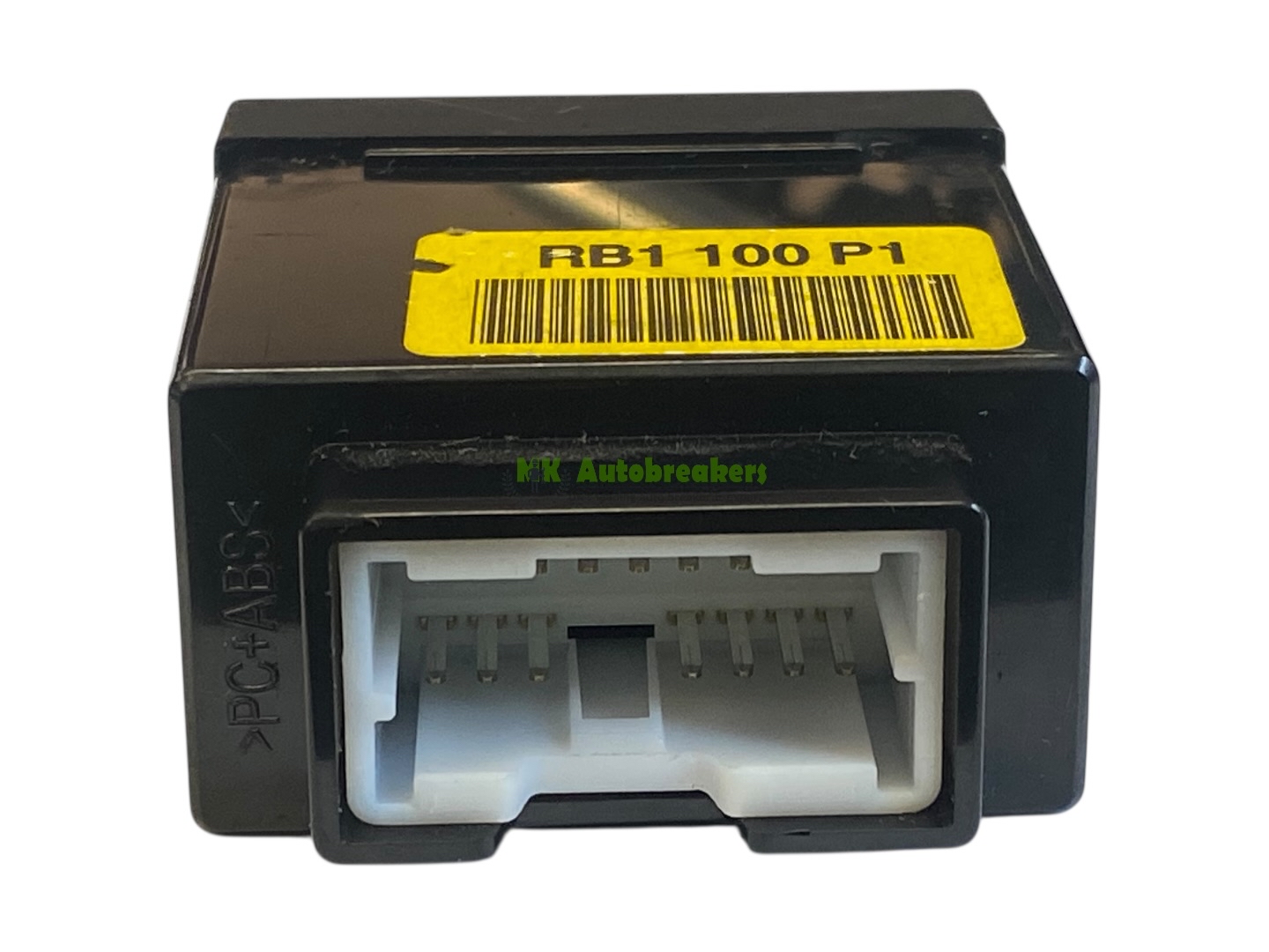 Kia Picanto USB Ipod AUX Socket Port 96120-1Y100 Genuine 2015 - Image 6