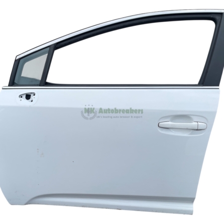 Toyota Avensis Front Door 6700205081 Left Estate 2017