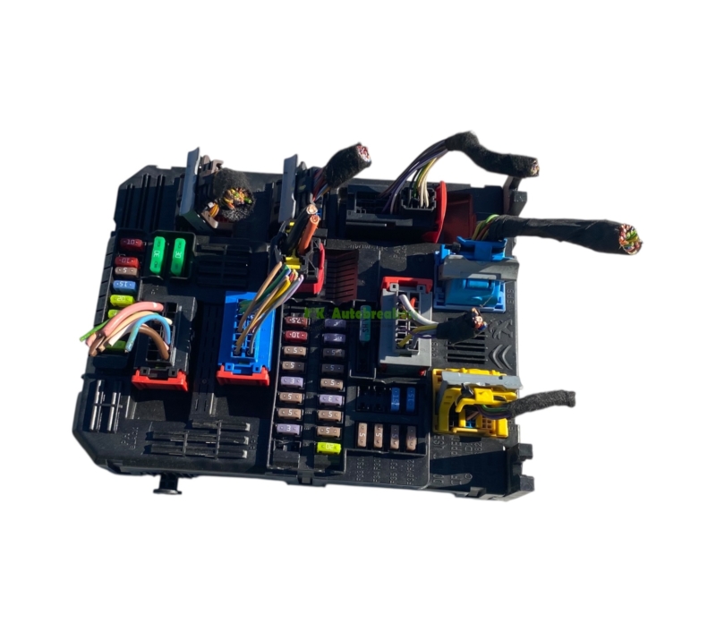 Citroen peugeot 9830707680 body control module genuine 2019 6 | mk autobreakers ltd Citroen Peugeot Body Control Module Genuine