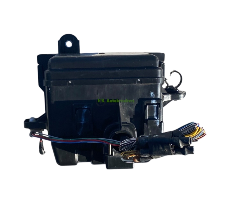Fuse relay box 1612189980 aygo 108 c1 genuine 2015 2 | mk autobreakers ltd Fuse Relay Box Aygo C Genuine